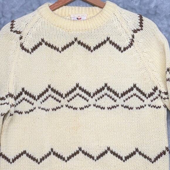 Golden Warrior Vintage Acrylic Zig Zag Fair Isle Cream Brown Sweater Men Medium - Picture 3 of 7
